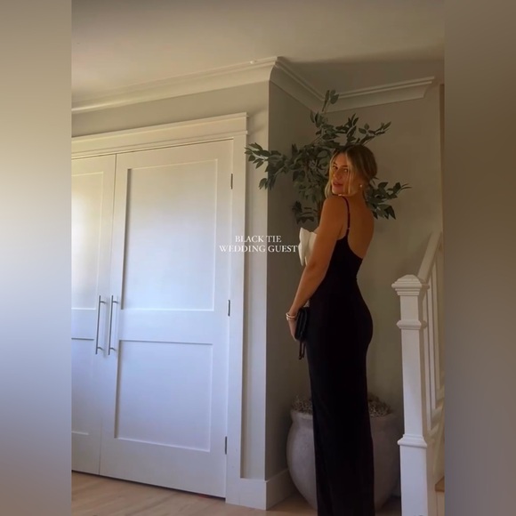 Bow Dress, worn once. Perfect for Black Tie Event - Picture 2 of 2